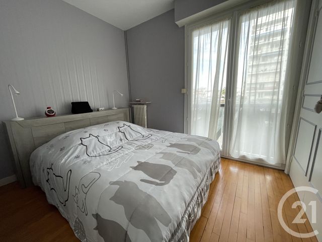 Afficher la photo en grand appartement à vendre - 4 pièces - 83.0 m2 - LA ROCHELLE - 17 - POITOU-CHARENTES - Century 21 Agence Du Centre Ville