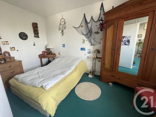 Afficher la photo en grand appartement à vendre - 4 pièces - 71.98 m2 - LA ROCHELLE - 17 - POITOU-CHARENTES - Century 21 Agence Du Centre Ville