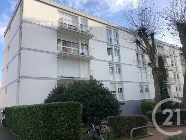 Afficher la photo en grand appartement à vendre - 4 pièces - 71.98 m2 - LA ROCHELLE - 17 - POITOU-CHARENTES - Century 21 Agence Du Centre Ville