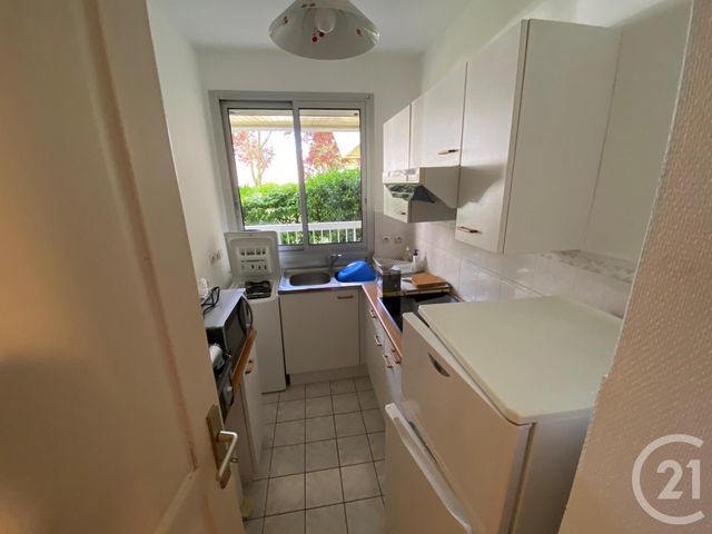 Appartement F2 à louer - 2 pièces - 45.71 m2 - LA ROCHELLE - 17 - POITOU-CHARENTES - Century 21 Agence Du Centre Ville Appartement F2 à louer - 2 pièces - 45.71 m2 - LA ROCHELLE - 17 - POITOU-CHARENTES - Century 21 Agence Du Centre Ville