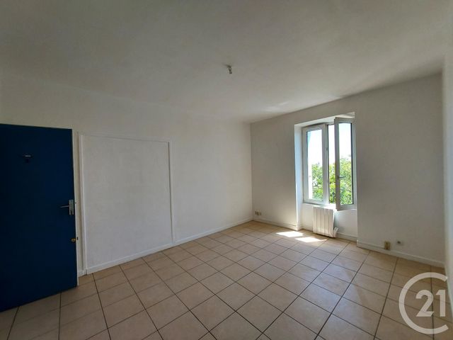 appartement à louer - 2 pièces - 29.0 m2 - LA ROCHELLE - 17 - POITOU-CHARENTES - Century 21 Agence Du Centre Ville appartement à louer - 2 pièces - 29.0 m2 - LA ROCHELLE - 17 - POITOU-CHARENTES - Century 21 Agence Du Centre Ville