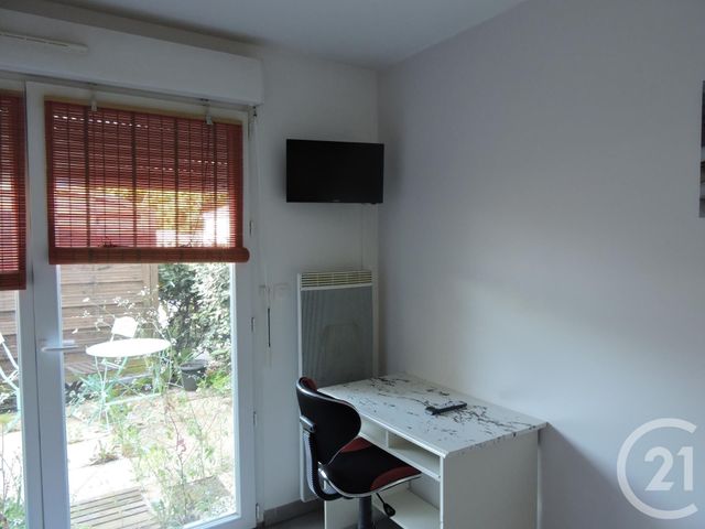 Studio à louer - 1 pièce - 19.0 m2 - AYTRE - 17 - POITOU-CHARENTES - Century 21 Agence Du Centre Ville Studio à louer - 1 pièce - 19.0 m2 - AYTRE - 17 - POITOU-CHARENTES - Century 21 Agence Du Centre Ville