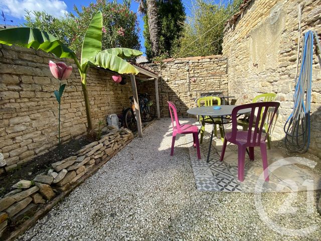 maison à vendre - 5 pièces - 121.8 m2 - MARANS - 17 - POITOU-CHARENTES - Century 21 Agence Du Centre Ville maison à vendre - 5 pièces - 121.8 m2 - MARANS - 17 - POITOU-CHARENTES - Century 21 Agence Du Centre Ville