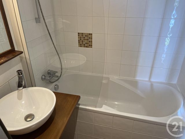 Appartement F3 à vendre - 3 pièces - 41.52 m2 - LAGORD - 17 - POITOU-CHARENTES - Century 21 Agence Du Centre Ville Appartement F3 à vendre - 3 pièces - 41.52 m2 - LAGORD - 17 - POITOU-CHARENTES - Century 21 Agence Du Centre Ville