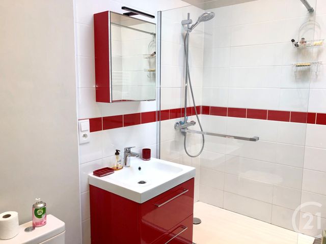 Appartement T2 à louer - 2 pièces - 42.0 m2 - LA ROCHELLE - 17 - POITOU-CHARENTES - Century 21 Agence Du Centre Ville Appartement T2 à louer - 2 pièces - 42.0 m2 - LA ROCHELLE - 17 - POITOU-CHARENTES - Century 21 Agence Du Centre Ville