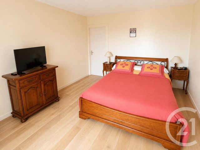 maison à vendre - 6 pièces - 142.36 m2 - LAGORD - 17 - POITOU-CHARENTES - Century 21 Agence Du Centre Ville