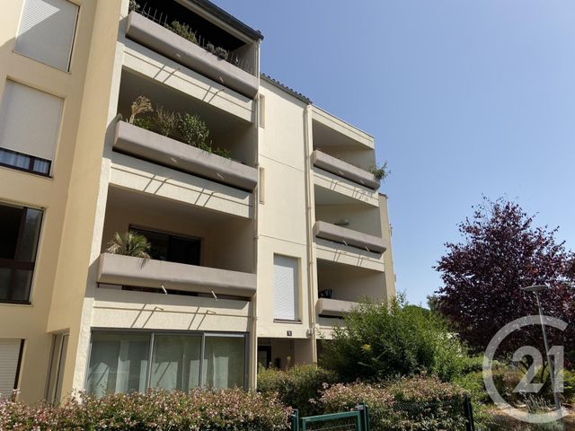 Appartement F2 à louer - 2 pièces - 49.0 m2 - LA ROCHELLE - 17 - POITOU-CHARENTES - Century 21 Agence Du Centre Ville Appartement F2 à louer - 2 pièces - 49.0 m2 - LA ROCHELLE - 17 - POITOU-CHARENTES - Century 21 Agence Du Centre Ville