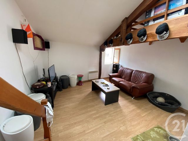 Afficher la photo en grand Appartement F1 à vendre - 1 pièce - 23.76 m2 - LA ROCHELLE - 17 - POITOU-CHARENTES - Century 21 Agence Du Centre Ville