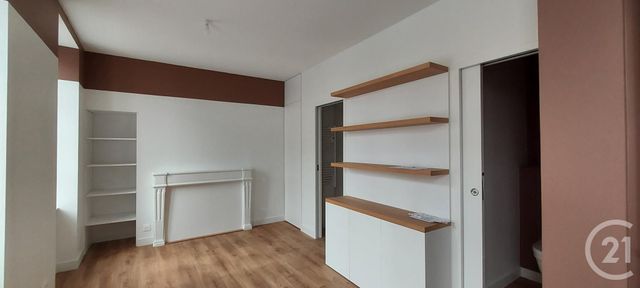 Studio à louer - 1 pièce - 22.45 m2 - LA ROCHELLE - 17 - POITOU-CHARENTES - Century 21 Agence Du Centre Ville