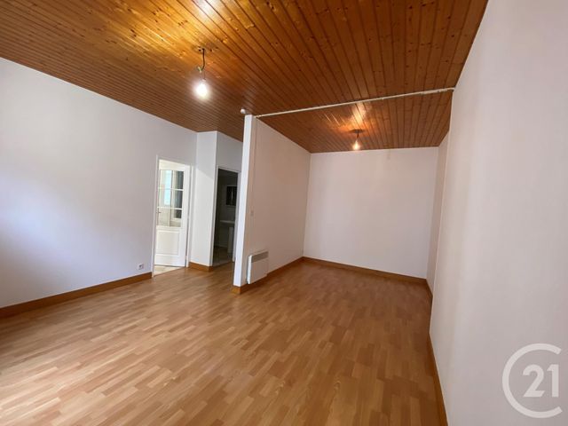 Studio à louer - 1 pièce - 30.17 m2 - LA ROCHELLE - 17 - POITOU-CHARENTES - Century 21 Agence Du Centre Ville