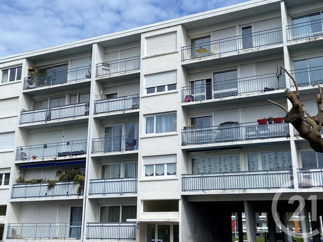 Appartement F3 à vendre - 3 pièces - 52.07 m2 - LA ROCHELLE - 17 - POITOU-CHARENTES - Century 21 Agence Du Centre Ville