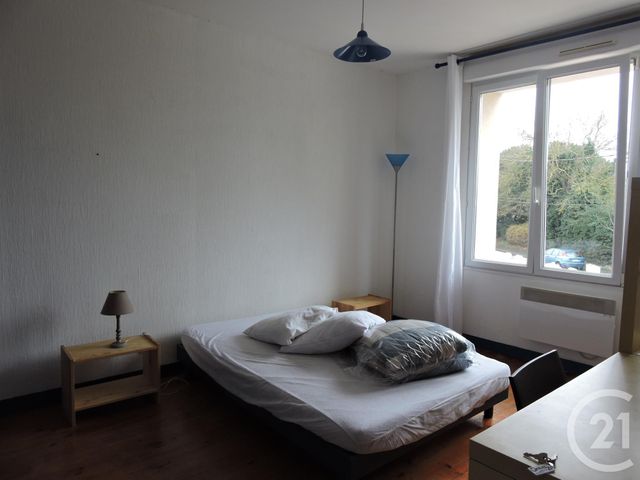 Chambre à louer - 1 pièce - 15.3 m2 - AYTRE - 17 - POITOU-CHARENTES - Century 21 Agence Du Centre Ville