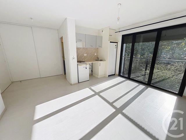 Appartement F1 à vendre - 1 pièce - 25.82 m2 - LA ROCHELLE - 17 - POITOU-CHARENTES - Century 21 Agence Du Centre Ville
