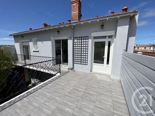 Appartement F5 à vendre - 5 pièces - 96.14 m2 - LA ROCHELLE - 17 - POITOU-CHARENTES - Century 21 Agence Du Centre Ville