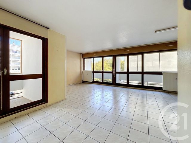 Appartement T3 à vendre - 3 pièces - 63.0 m2 - LA ROCHELLE - 17 - POITOU-CHARENTES - Century 21 Agence Du Centre Ville
