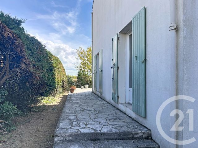 maison à vendre - 8 pièces - 166.59 m2 - PUILBOREAU - 17 - POITOU-CHARENTES - Century 21 Agence Du Centre Ville