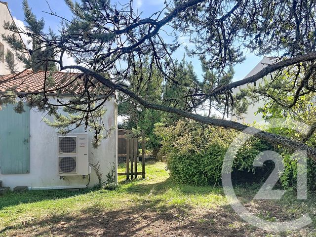 maison à vendre - 8 pièces - 166.59 m2 - PUILBOREAU - 17 - POITOU-CHARENTES - Century 21 Agence Du Centre Ville