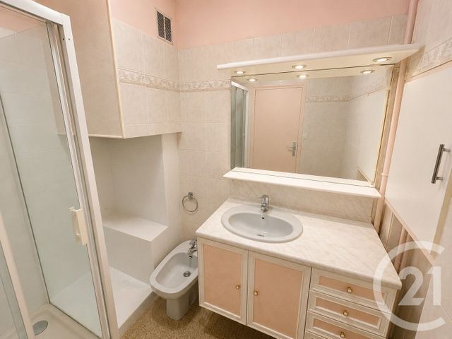 Appartement F3 à vendre - 3 pièces - 74.0 m2 - LA ROCHELLE - 17 - POITOU-CHARENTES - Century 21 Agence Du Centre Ville