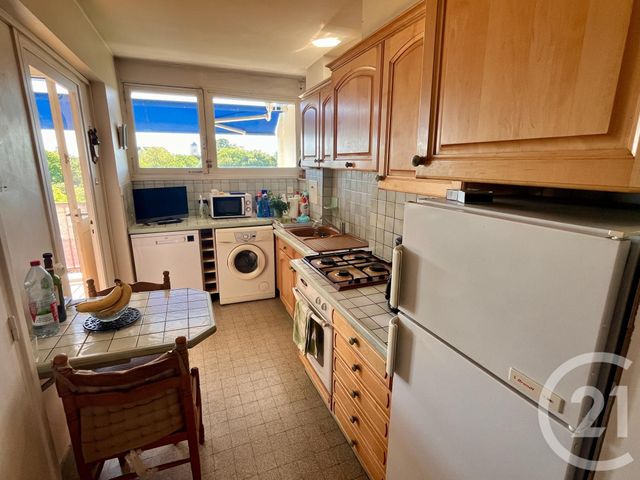 Appartement F3 à vendre - 3 pièces - 74.0 m2 - LA ROCHELLE - 17 - POITOU-CHARENTES - Century 21 Agence Du Centre Ville