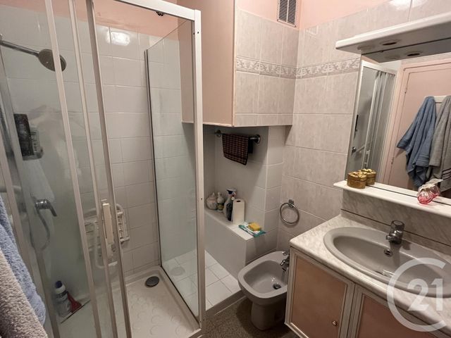 Appartement F3 à vendre - 3 pièces - 74.0 m2 - LA ROCHELLE - 17 - POITOU-CHARENTES - Century 21 Agence Du Centre Ville