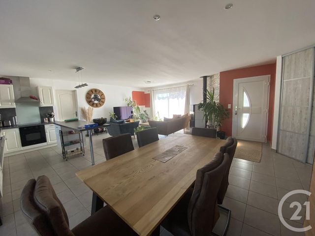 maison à vendre - 6 pièces - 100.0 m2 - FERRIERES - 17 - POITOU-CHARENTES - Century 21 Agence Du Centre Ville