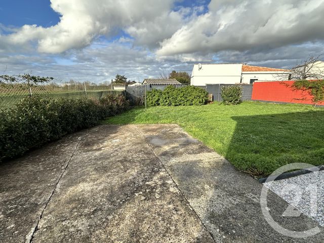 maison à vendre - 5 pièces - 90.0 m2 - STE SOULLE - 17 - POITOU-CHARENTES - Century 21 Agence Du Centre Ville