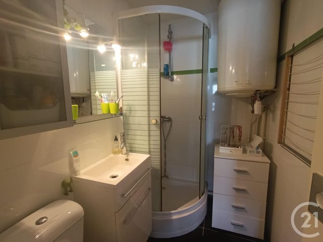 Appartement Studio à vendre - 1 pièce - 28.96 m2 - LA ROCHELLE - 17 - POITOU-CHARENTES - Century 21 Agence Du Centre Ville