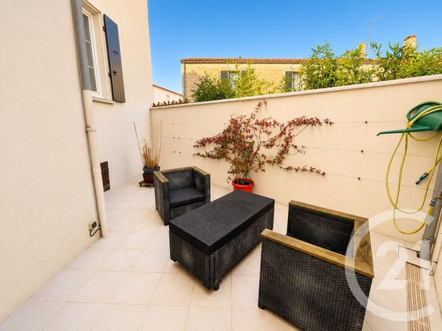 maison à vendre - 7 pièces - 201.83 m2 - ST SAUVEUR D AUNIS - 17 - POITOU-CHARENTES - Century 21 Agence Du Centre Ville