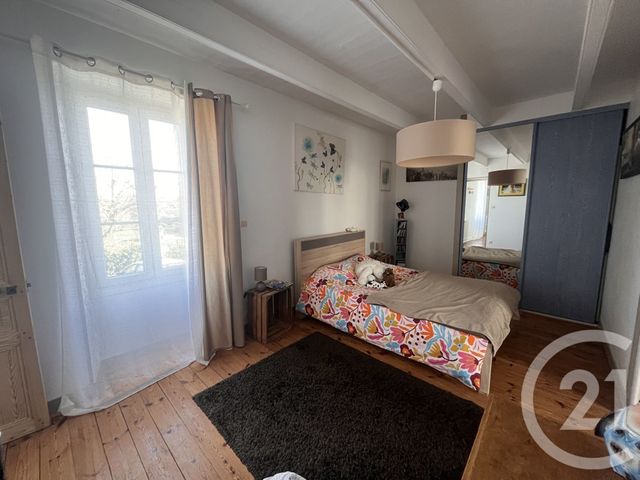 maison à vendre - 7 pièces - 201.83 m2 - ST SAUVEUR D AUNIS - 17 - POITOU-CHARENTES - Century 21 Agence Du Centre Ville