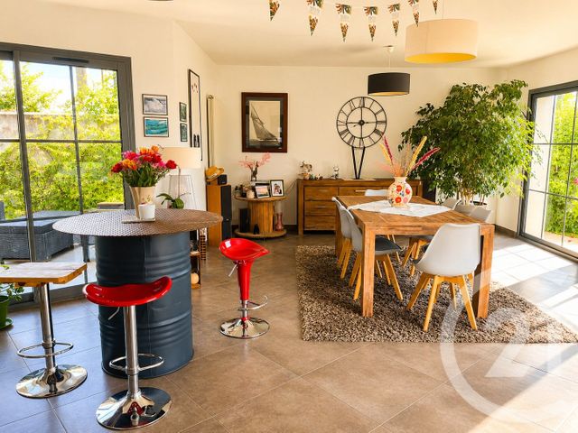 maison à vendre - 7 pièces - 201.83 m2 - ST SAUVEUR D AUNIS - 17 - POITOU-CHARENTES - Century 21 Agence Du Centre Ville