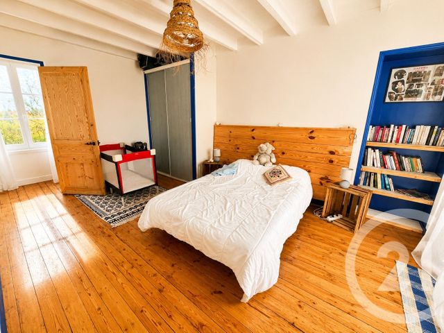 maison à vendre - 7 pièces - 201.83 m2 - ST SAUVEUR D AUNIS - 17 - POITOU-CHARENTES - Century 21 Agence Du Centre Ville