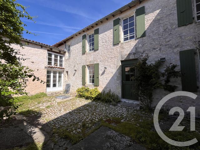 Afficher la photo en grand maison à vendre - 9 pièces - 207.0 m2 - STE MARIE DE RE - 17 - POITOU-CHARENTES - Century 21 Agence Du Centre Ville