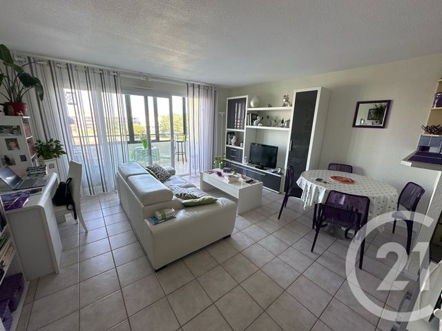 Appartement à vendre - 3 pièces - 52.68 m2 - LA ROCHELLE - 17 - POITOU-CHARENTES - Century 21 Agence Du Centre Ville