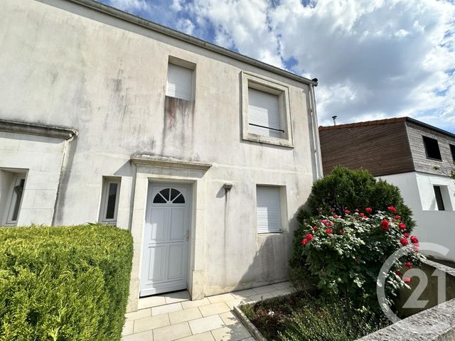 maison à louer - 3 pièces - 70.0 m2 - LA ROCHELLE - 17 - POITOU-CHARENTES - Century 21 Agence Du Centre Ville