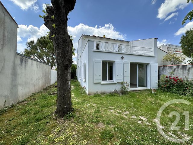 maison à louer - 6 pièces - 141.78 m2 - LA ROCHELLE - 17 - POITOU-CHARENTES - Century 21 Agence Du Centre Ville