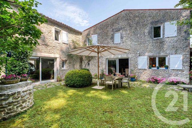 maison à vendre - 7 pièces - 190.0 m2 - NIEUL SUR MER - 17 - POITOU-CHARENTES - Century 21 Agence Du Centre Ville
