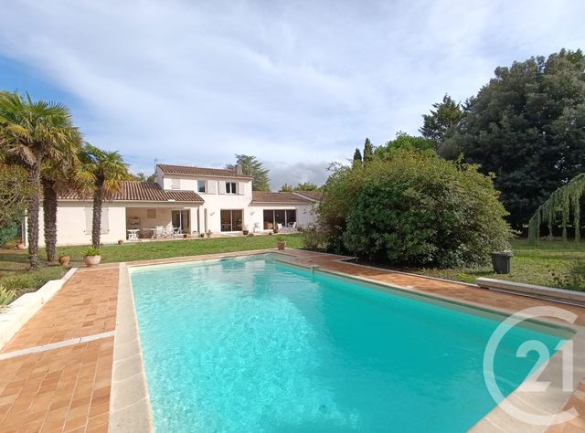 maison à vendre - 7 pièces - 275.0 m2 - MARSILLY - 17 - POITOU-CHARENTES - Century 21 Agence Du Centre Ville