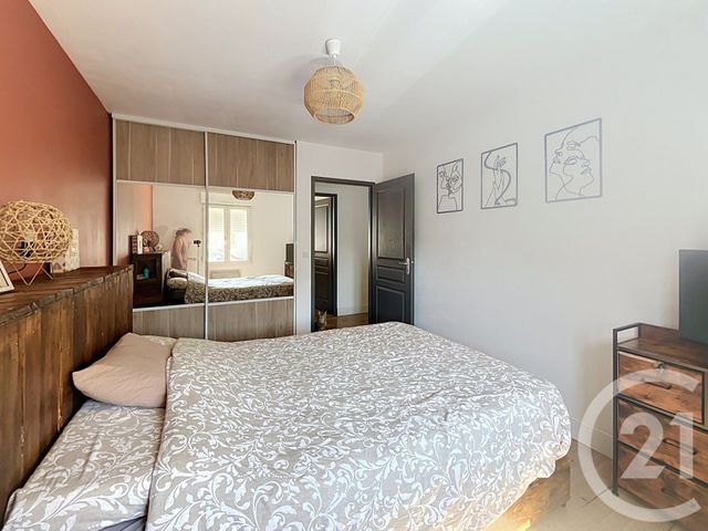 maison à vendre - 5 pièces - 75.95 m2 - LE THOU - 17 - POITOU-CHARENTES - Century 21 Agence Du Centre Ville