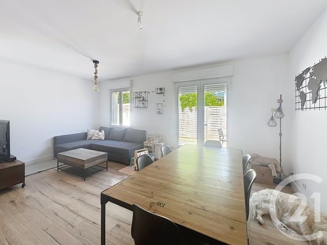 maison à vendre - 5 pièces - 75.95 m2 - LE THOU - 17 - POITOU-CHARENTES - Century 21 Agence Du Centre Ville