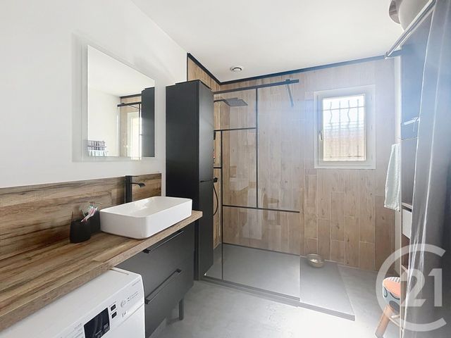 maison à vendre - 5 pièces - 75.95 m2 - LE THOU - 17 - POITOU-CHARENTES - Century 21 Agence Du Centre Ville