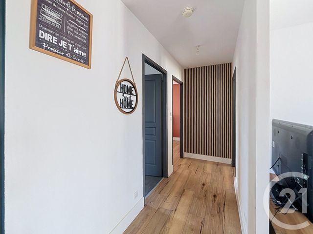 maison à vendre - 5 pièces - 75.95 m2 - LE THOU - 17 - POITOU-CHARENTES - Century 21 Agence Du Centre Ville