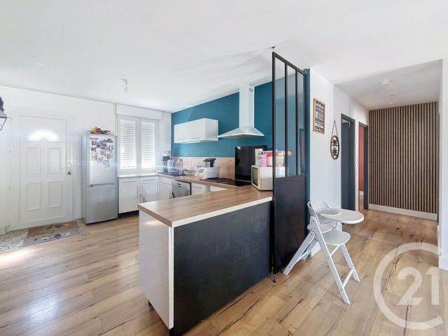 maison à vendre - 5 pièces - 75.95 m2 - LE THOU - 17 - POITOU-CHARENTES - Century 21 Agence Du Centre Ville