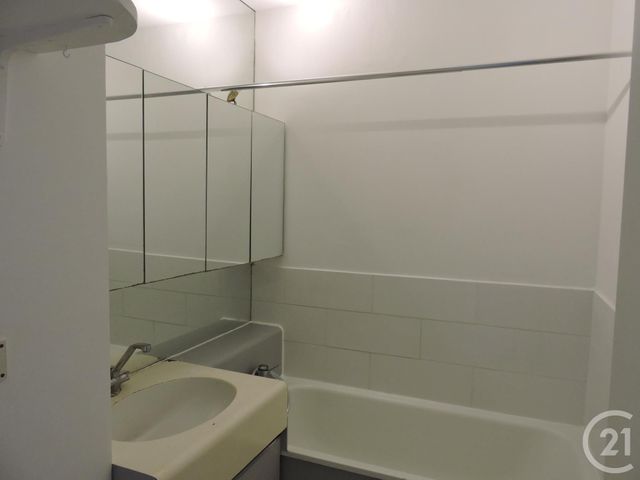 Appartement F2 à louer - 2 pièces - 36.33 m2 - LA ROCHELLE - 17 - POITOU-CHARENTES - Century 21 Agence Du Centre Ville