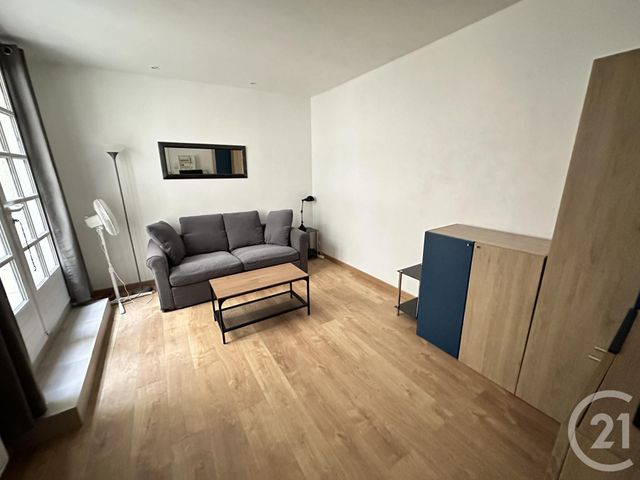 Appartement Studio à louer - 1 pièce - 21.42 m2 - LA ROCHELLE - 17 - POITOU-CHARENTES - Century 21 Agence Du Centre Ville