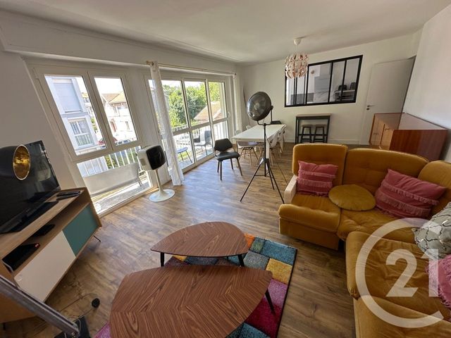 Appartement à louer - 3 pièces - 70.0 m2 - LA ROCHELLE - 17 - POITOU-CHARENTES - Century 21 Agence Du Centre Ville