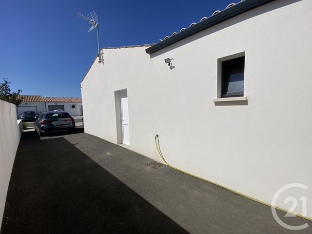 maison à vendre - 5 pièces - 91.6 m2 - ST OUEN D AUNIS - 17 - POITOU-CHARENTES - Century 21 Agence Du Centre Ville