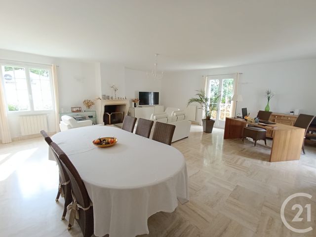 Afficher la photo en grand maison à vendre - 5 pièces - 142.0 m2 - CROIX CHAPEAU - 17 - POITOU-CHARENTES - Century 21 Agence Du Centre Ville