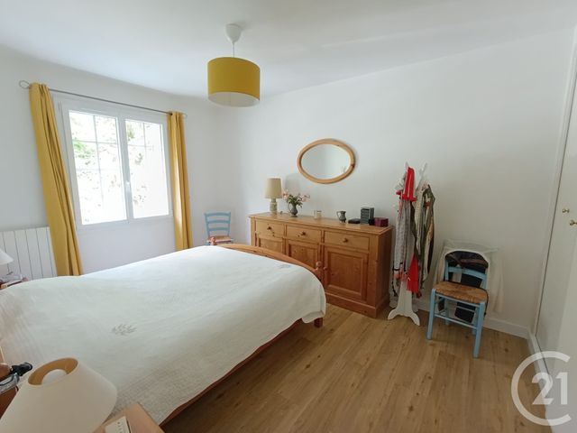 Afficher la photo en grand maison à vendre - 5 pièces - 142.0 m2 - CROIX CHAPEAU - 17 - POITOU-CHARENTES - Century 21 Agence Du Centre Ville