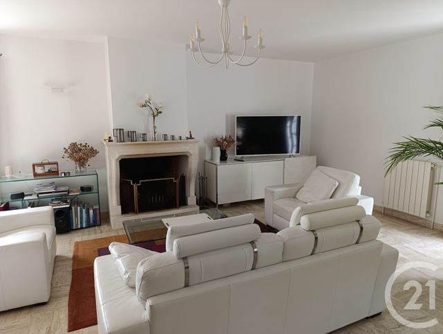 Afficher la photo en grand maison à vendre - 5 pièces - 142.0 m2 - CROIX CHAPEAU - 17 - POITOU-CHARENTES - Century 21 Agence Du Centre Ville