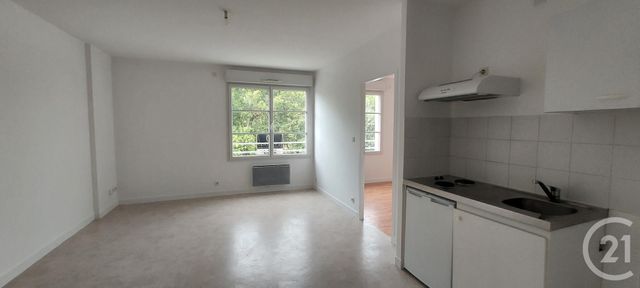 Appartement F2 à louer - 2 pièces - 35.86 m2 - LA ROCHELLE - 17 - POITOU-CHARENTES - Century 21 Agence Du Centre Ville